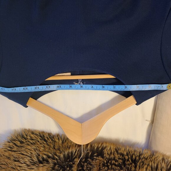 Anthropologie fitted dress - Picture 9 of 9